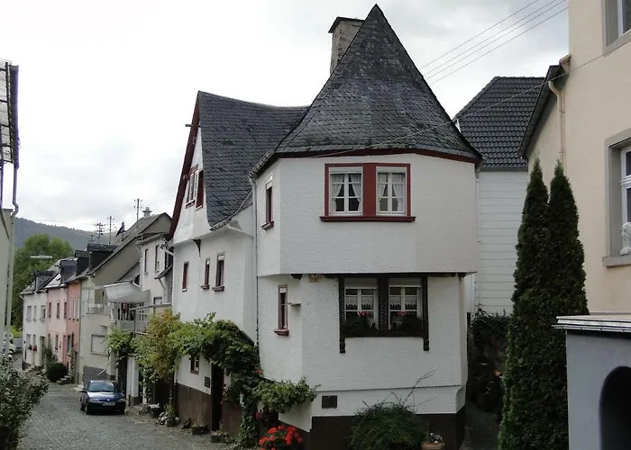 Altes Spitzhaus An Der Goldroul